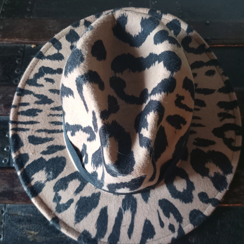 Leopard Print Women's Hat